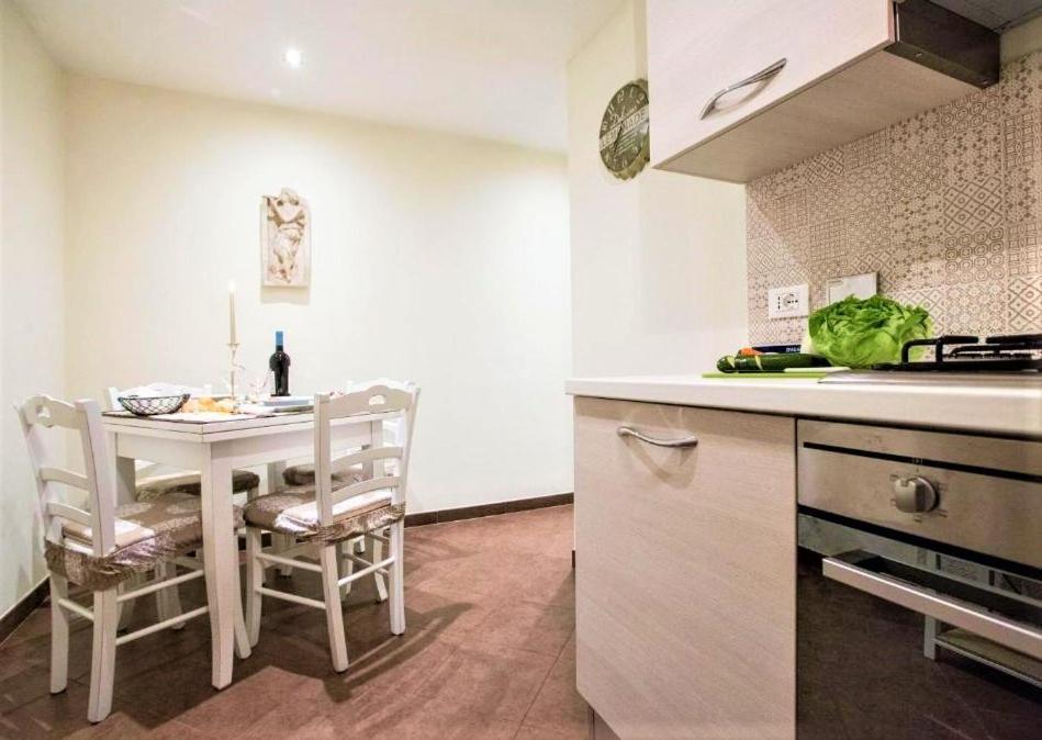 Charming Suite Cavour Heart Of Florence Ngoại thất bức ảnh