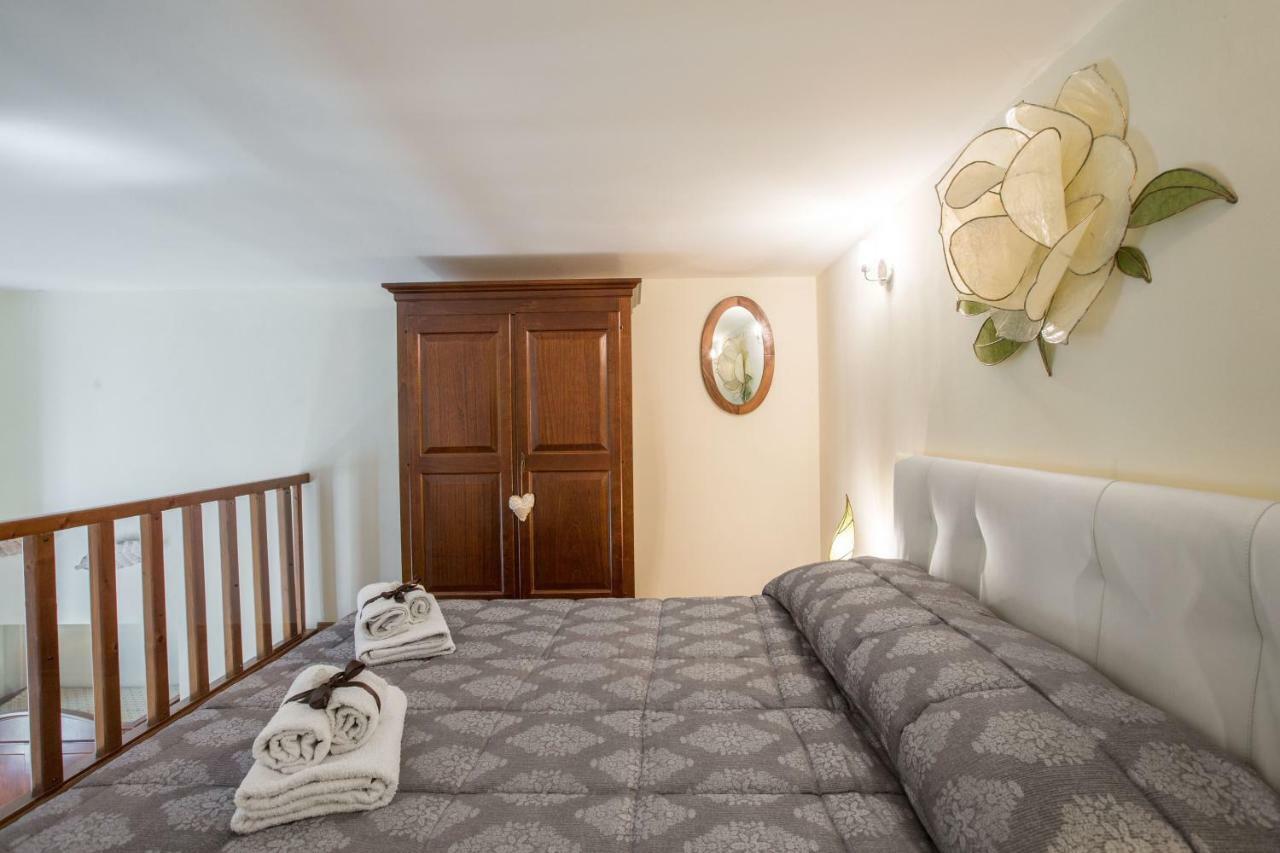 Charming Suite Cavour Heart Of Florence Ngoại thất bức ảnh