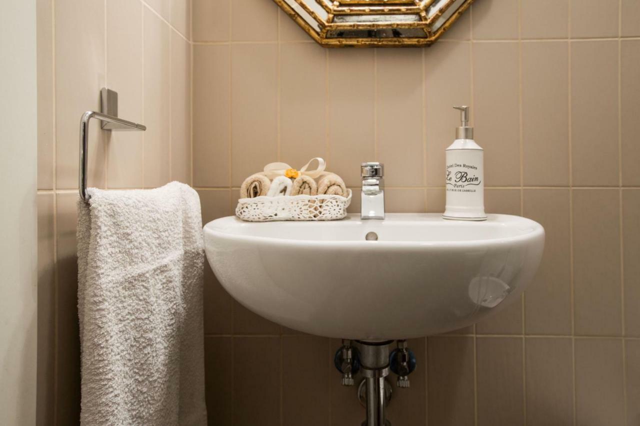 Charming Suite Cavour Heart Of Florence Ngoại thất bức ảnh